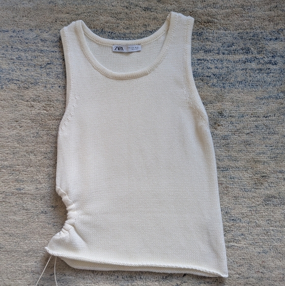 Zara Cream Side Cut Out Sleeveless Knit Top - Picture 2 of 6